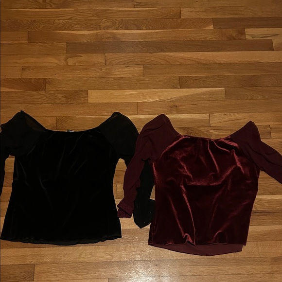 Bisou Bisou Black and Burgundy Velvet Tops - Picture 2 of 3